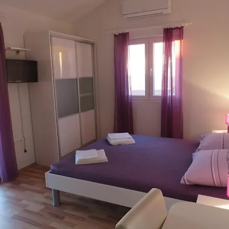 Petar Ii Apartman *