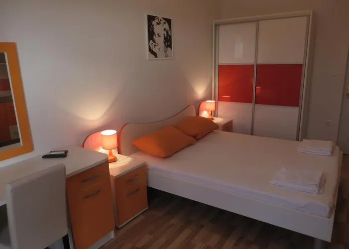 Petar Ii * Hvar Town