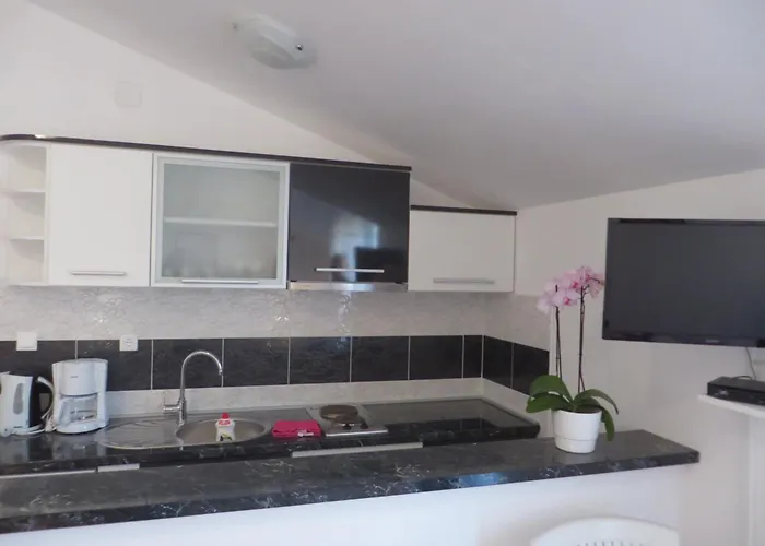 Petar Ii * Hvar Town